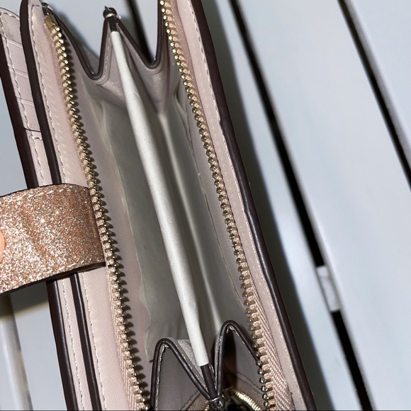 Kate spade Medium compact wallet rose gold shimmy glitter with box NWT - Picture 6 of 7